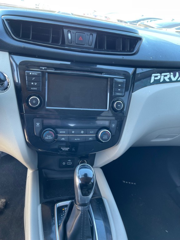 2019 Nissan Rogue Image 11