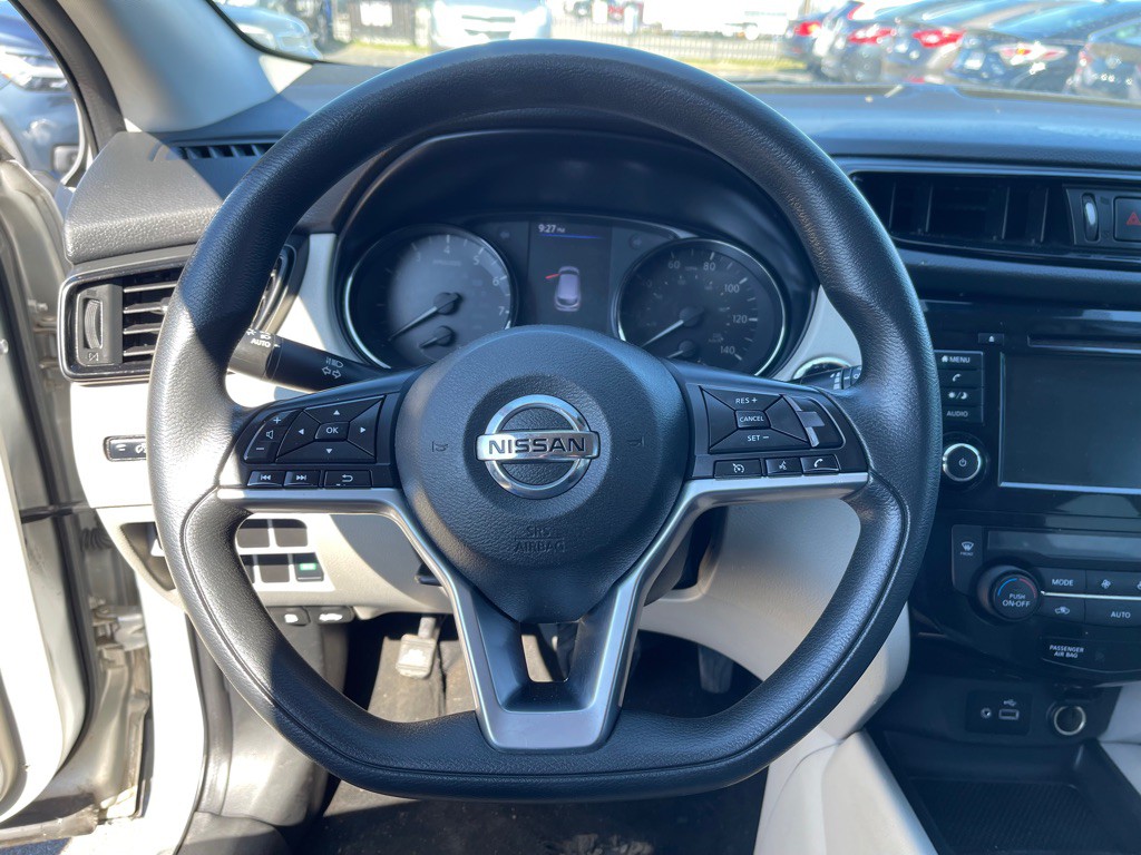 2019 Nissan Rogue Image 12