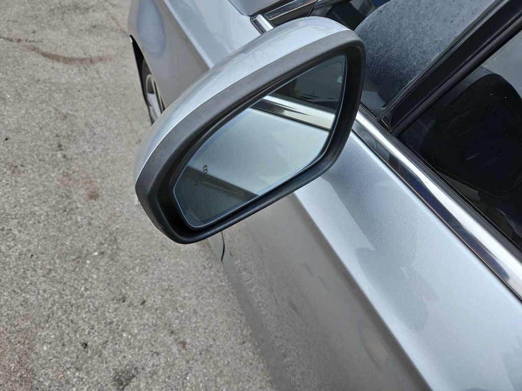 2020 Ford Fusion Image 8