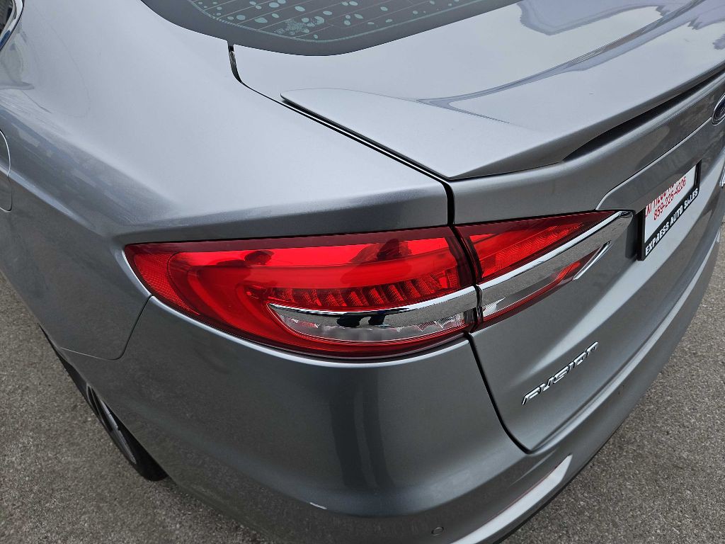 2020 Ford Fusion Image 9