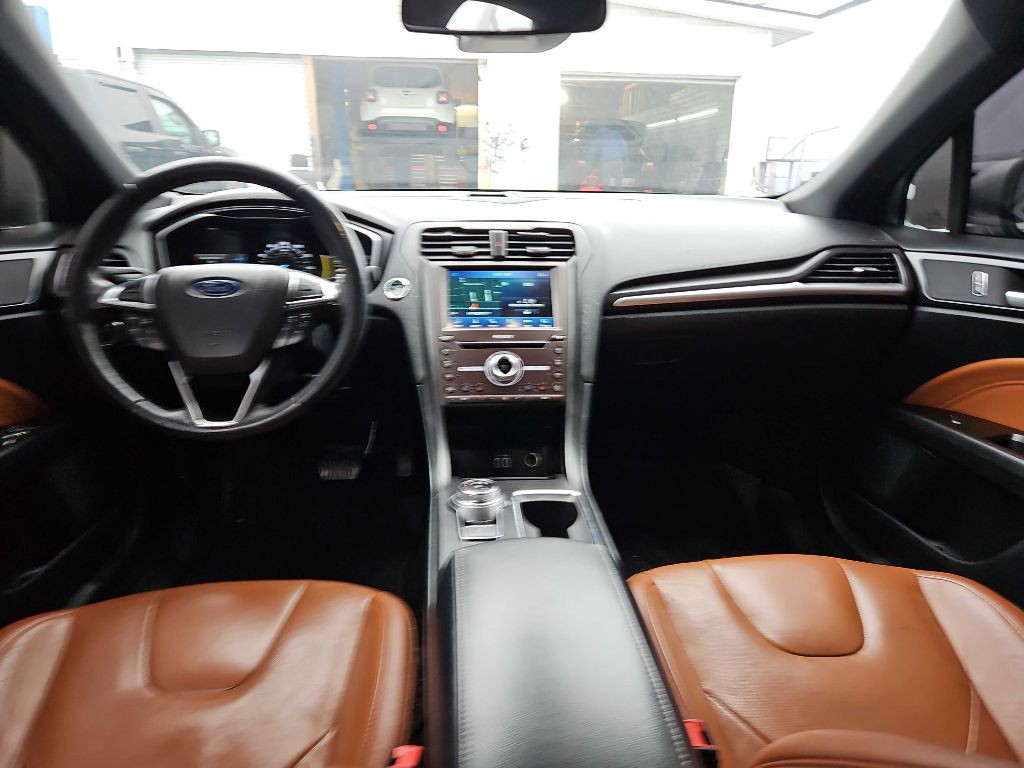 2020 Ford Fusion Image 13