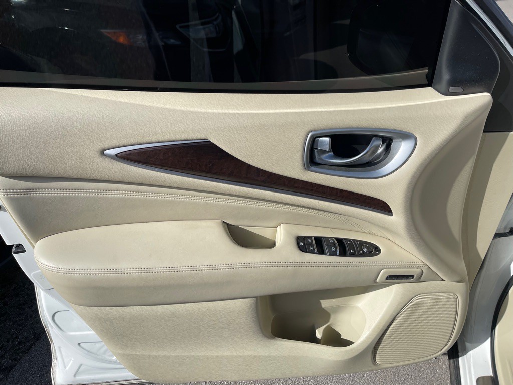 2014 INFINITI QX60 Image 9