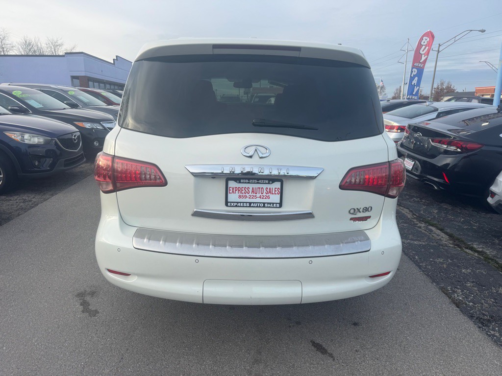 2016 INFINITI QX80 Image 5