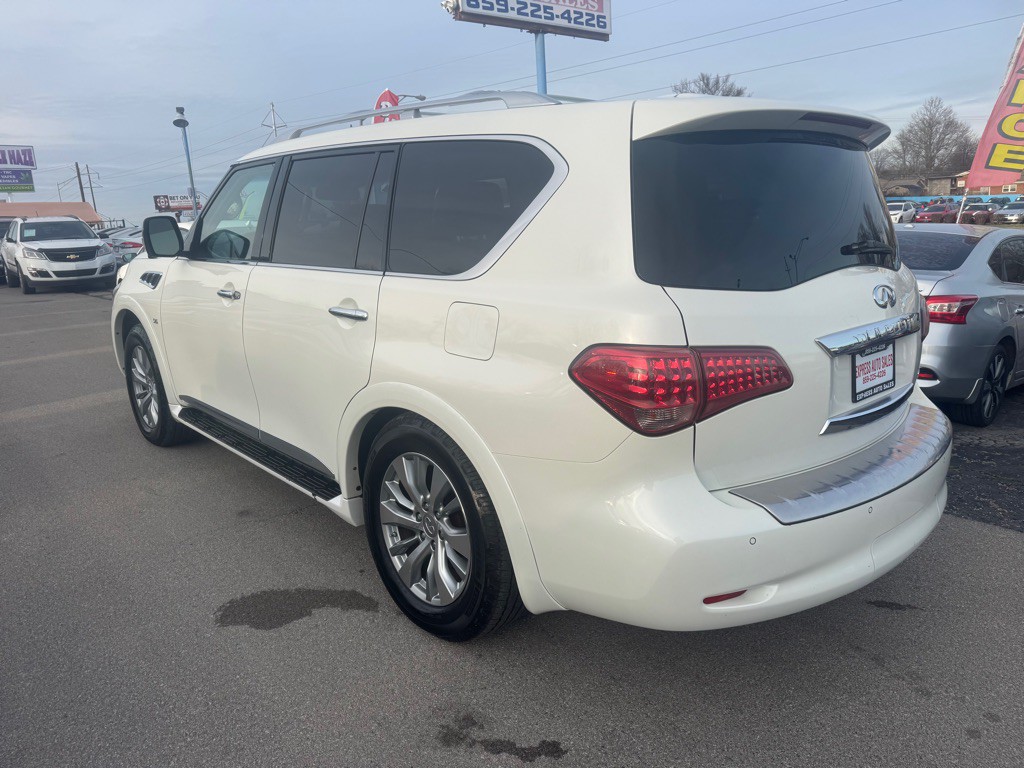 2016 INFINITI QX80 Image 6