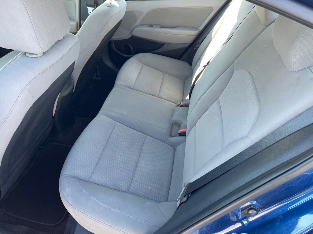 2019 Hyundai Elantra Image 14