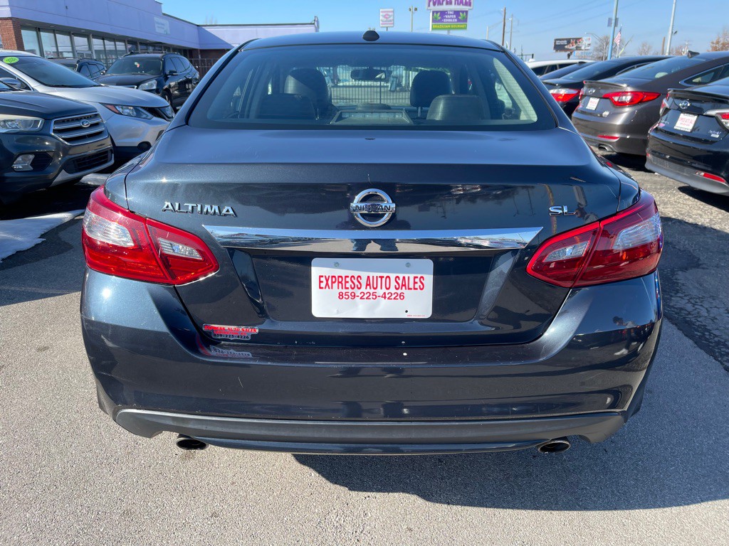 2018 Nissan Altima Image 5