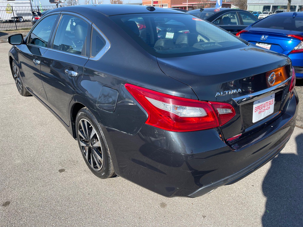 2018 Nissan Altima Image 6