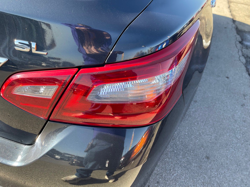 2018 Nissan Altima Image 8