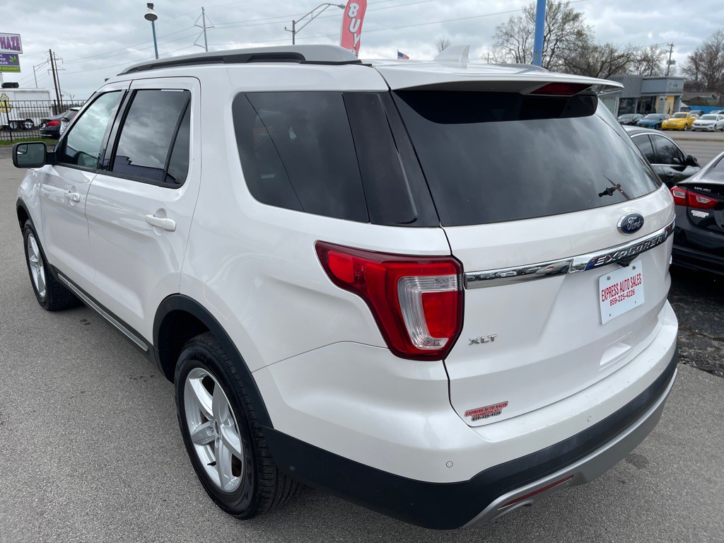 2016 Ford Explorer Image 6