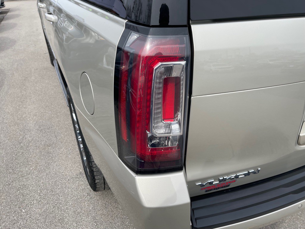 2017 GMC Yukon Image 8