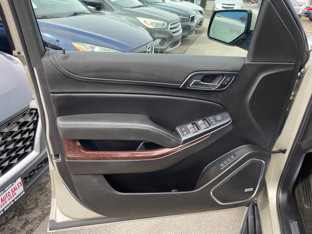 2017 GMC Yukon Image 9