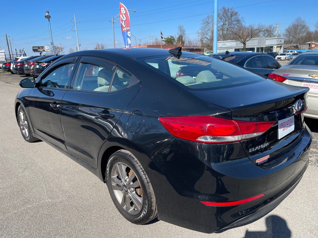 2017 Hyundai Elantra Image 6