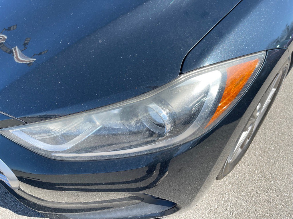 2017 Hyundai Elantra Image 7