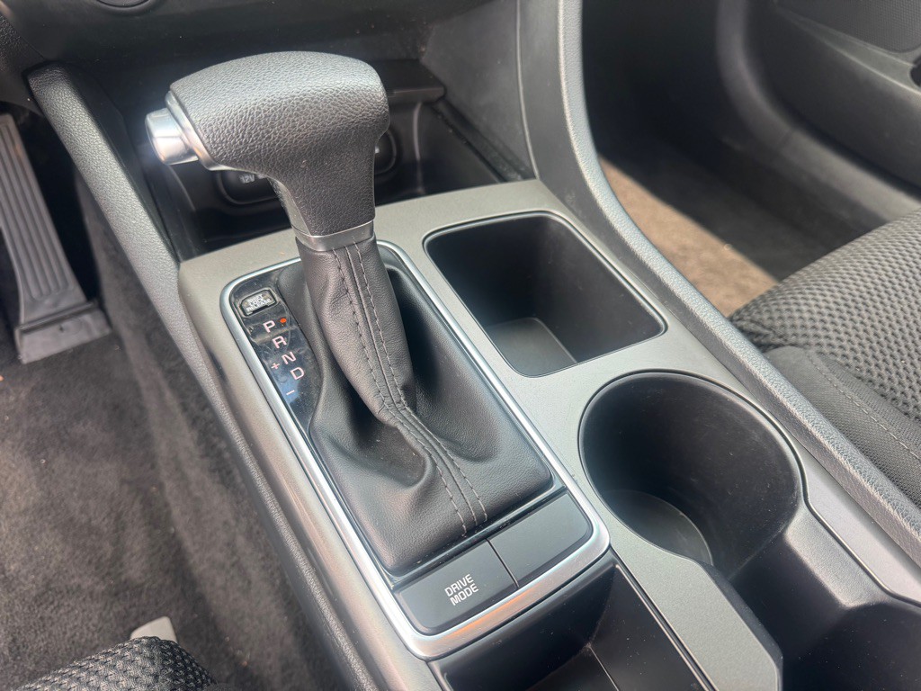 2020 Kia Optima Image 16