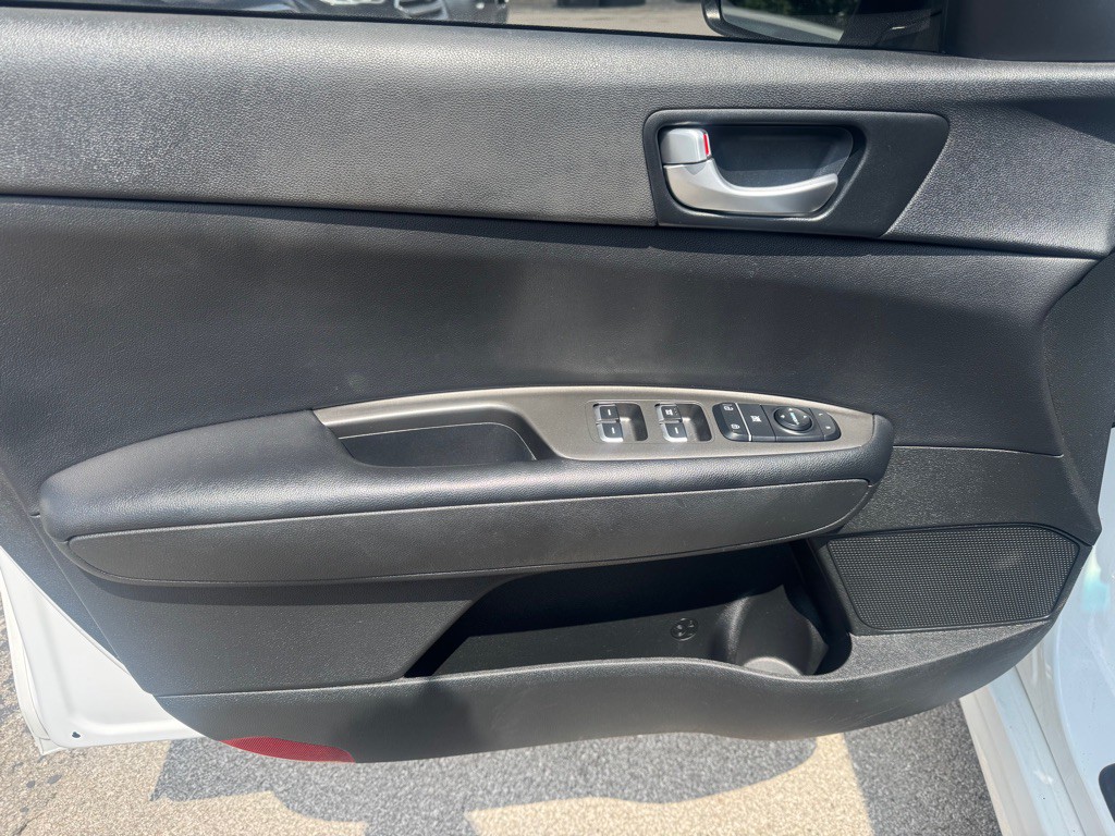 2020 Kia Optima Image 17