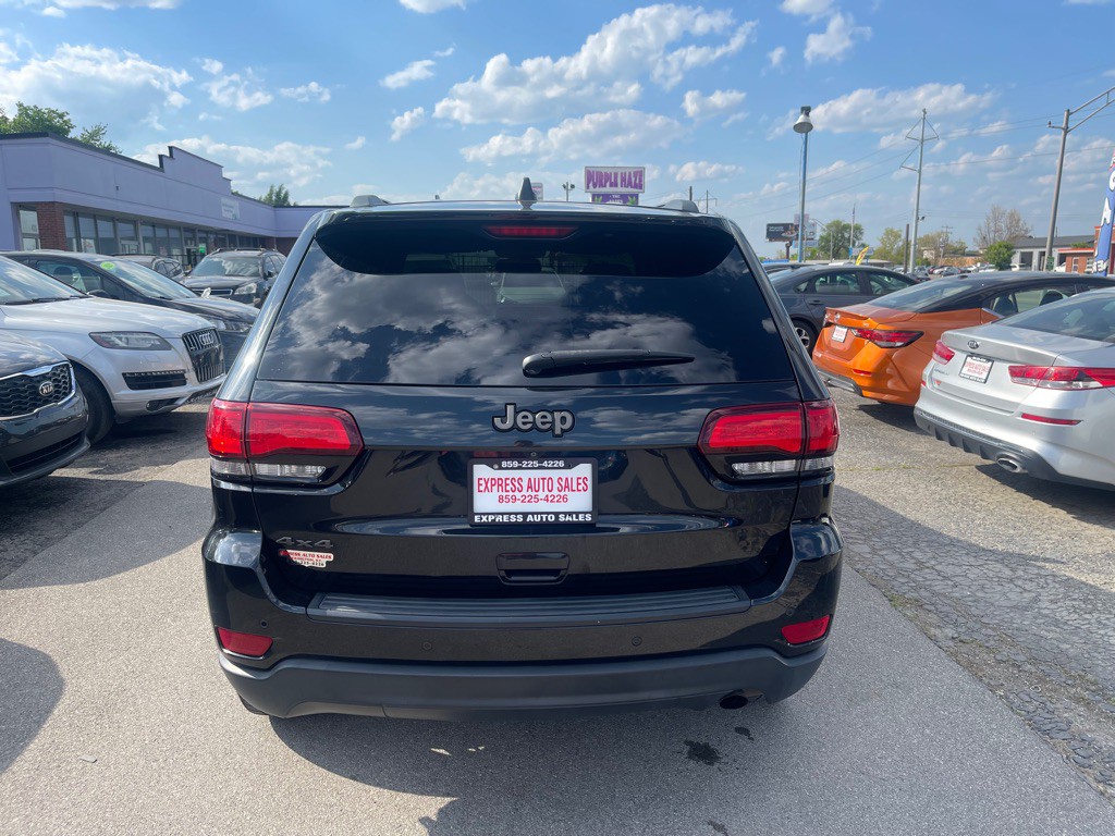 2016 Jeep Grand Cherokee Image 5