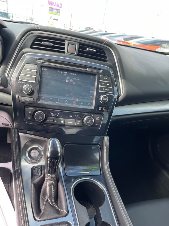 2017 Nissan Maxima Image 12