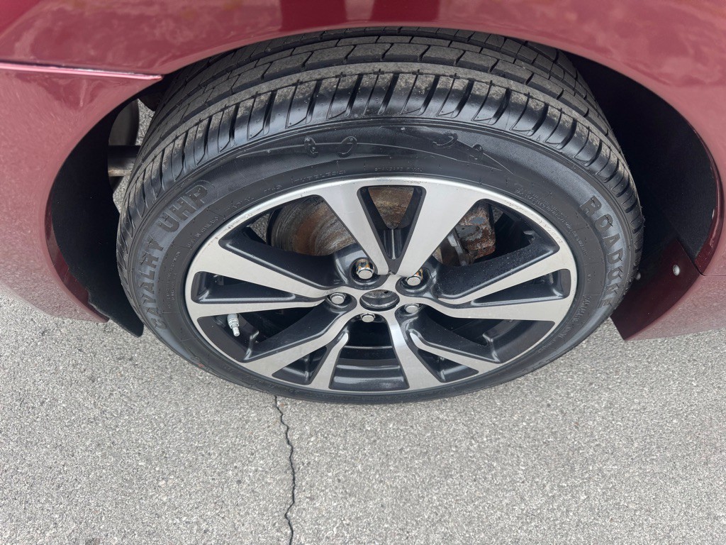 2017 Nissan Maxima Image 16