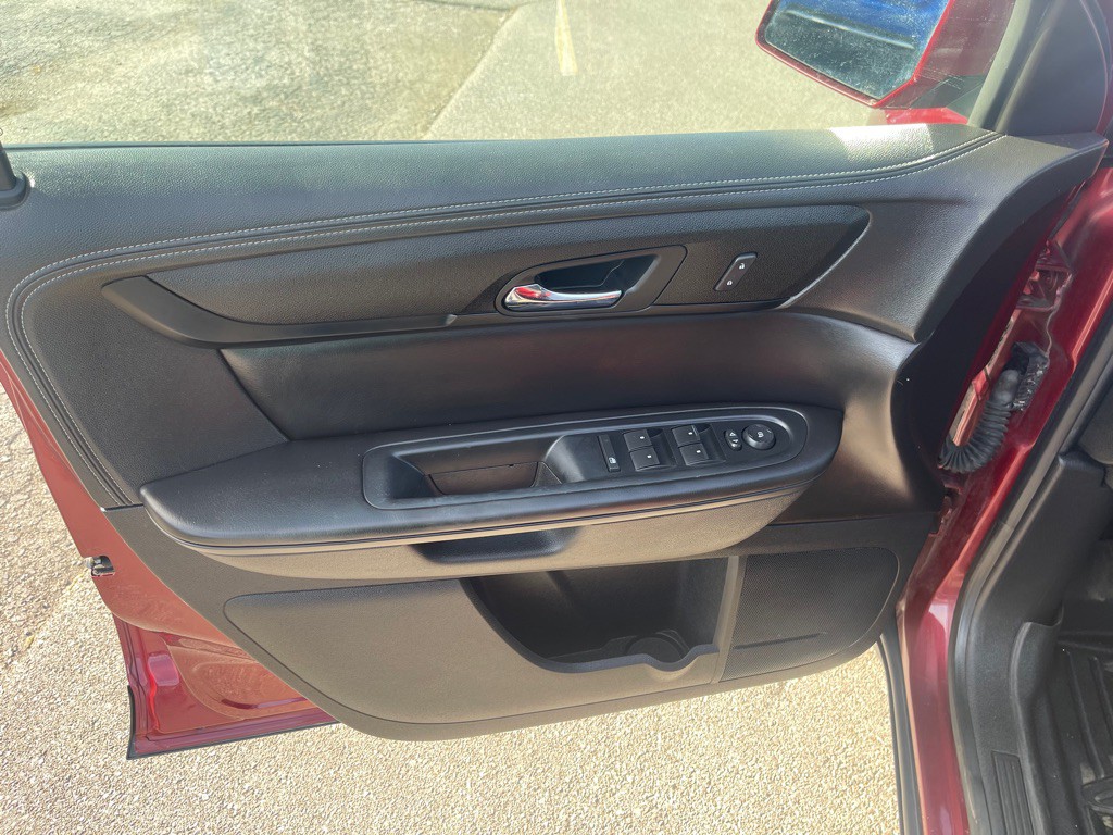 2015 Chevrolet Traverse Image 9