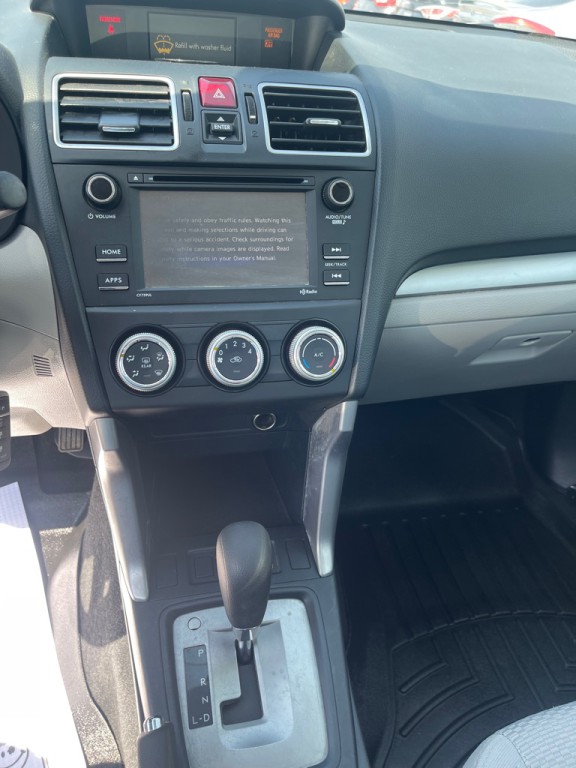 2018 Subaru Forester Image 12