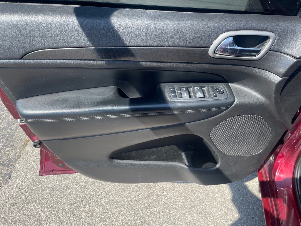 2018 Jeep Grand Cherokee Image 9