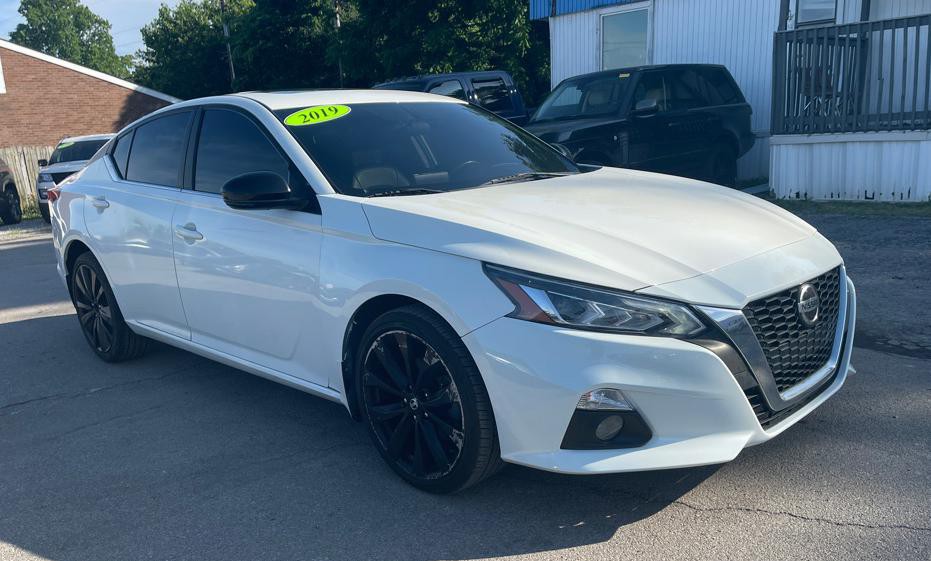 2019 Nissan Altima Image 3