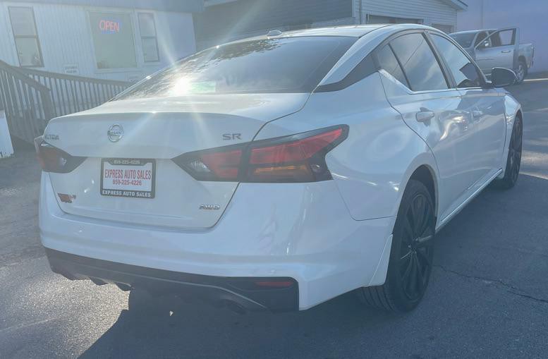 2019 Nissan Altima Image 4