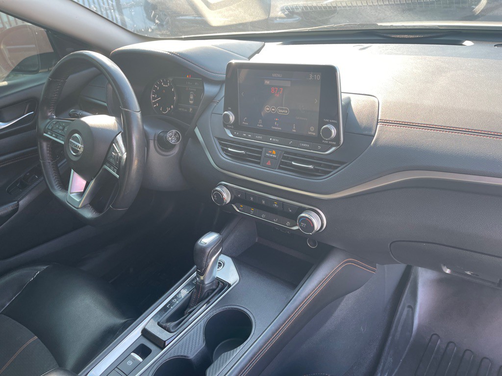 2019 Nissan Altima Image 12