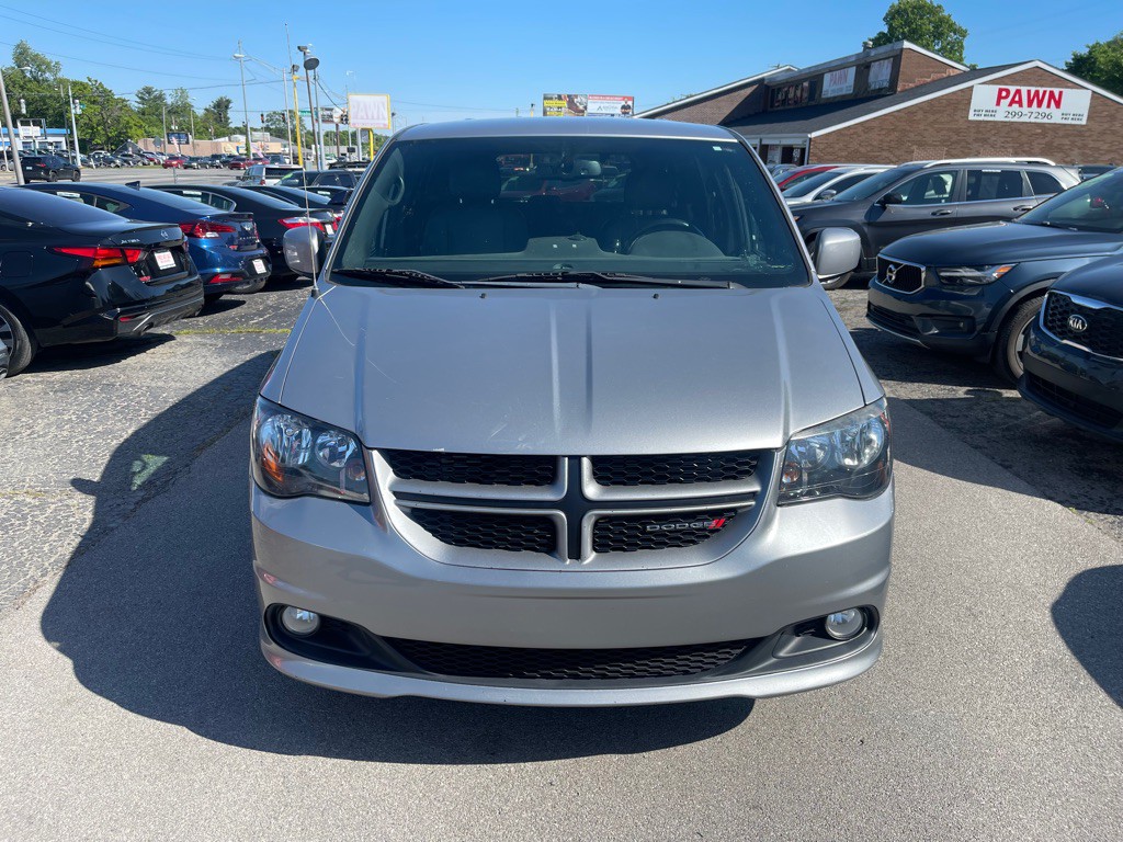 2017 Dodge Grand Caravan Image 2