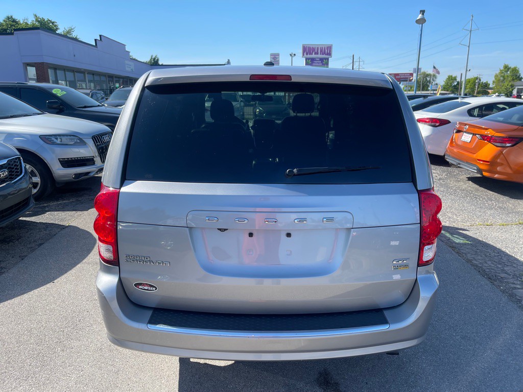2017 Dodge Grand Caravan Image 5