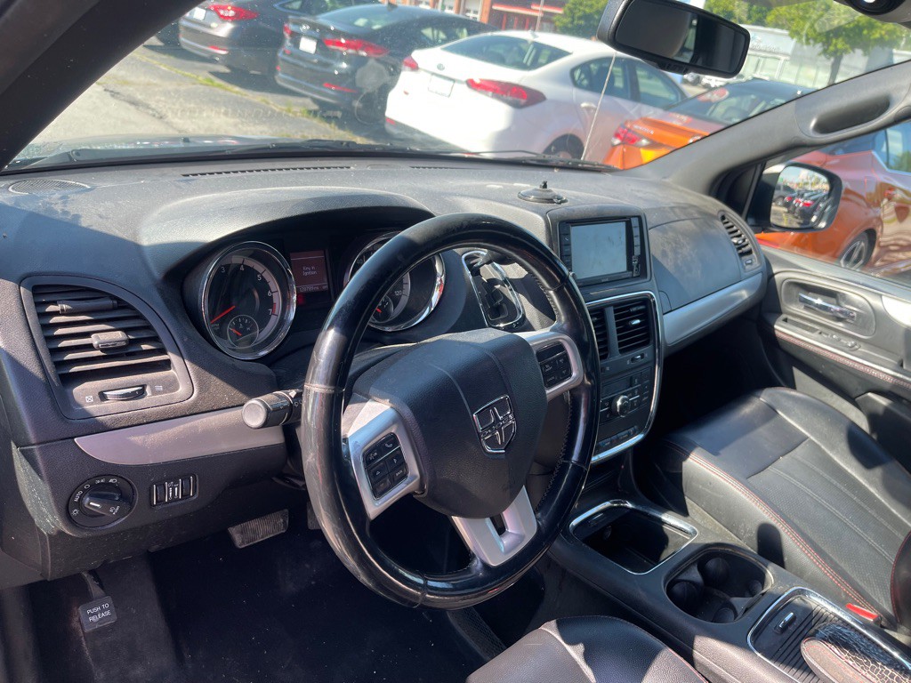 2017 Dodge Grand Caravan Image 9