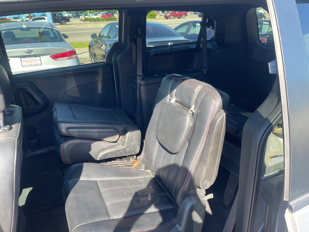 2017 Dodge Grand Caravan Image 10