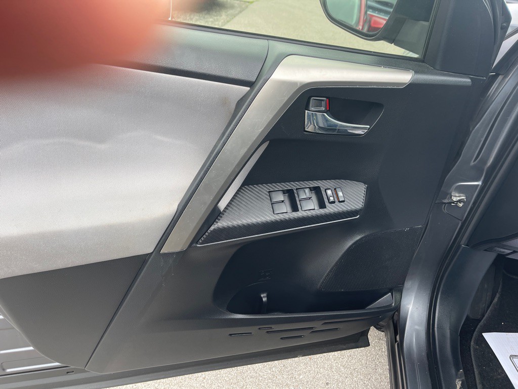 2015 Toyota Rav4 Image 7