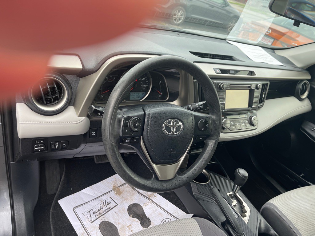 2015 Toyota Rav4 Image 8