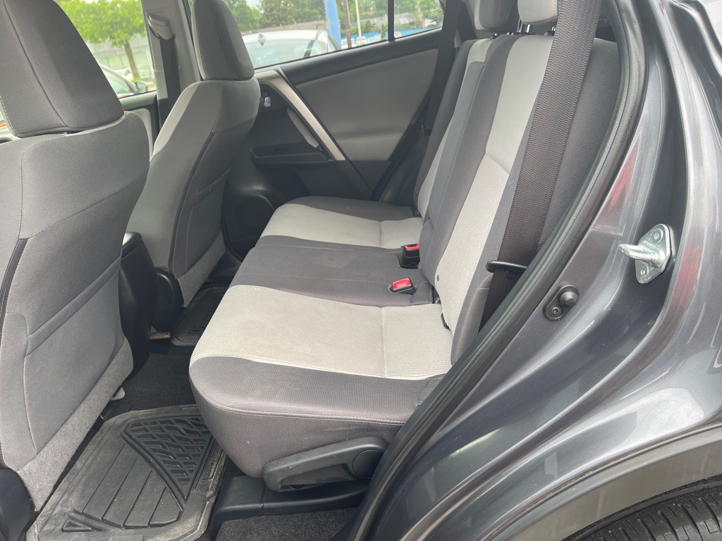 2015 Toyota Rav4 Image 10