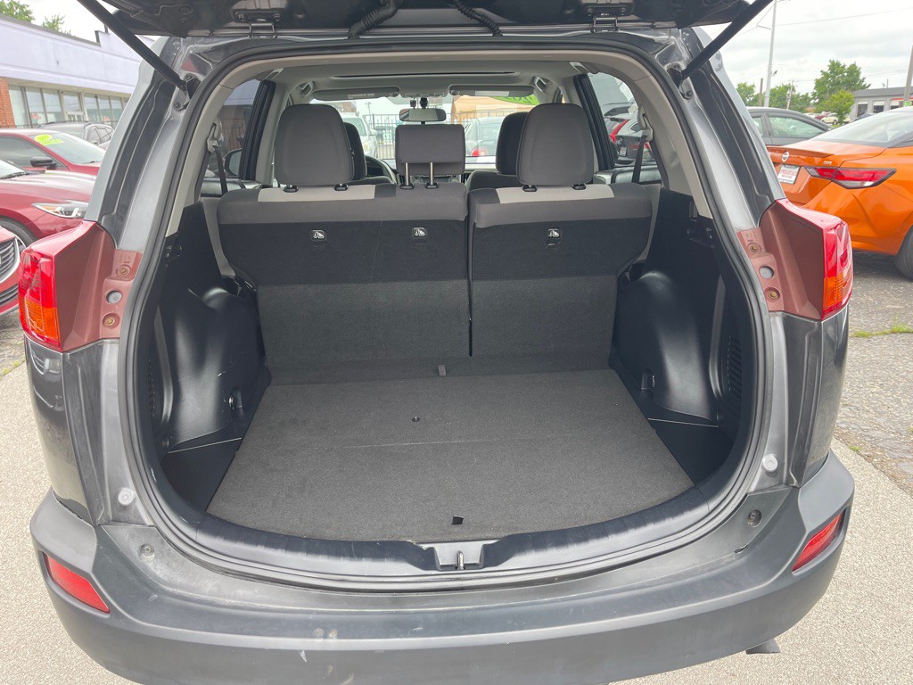 2015 Toyota Rav4 Image 11