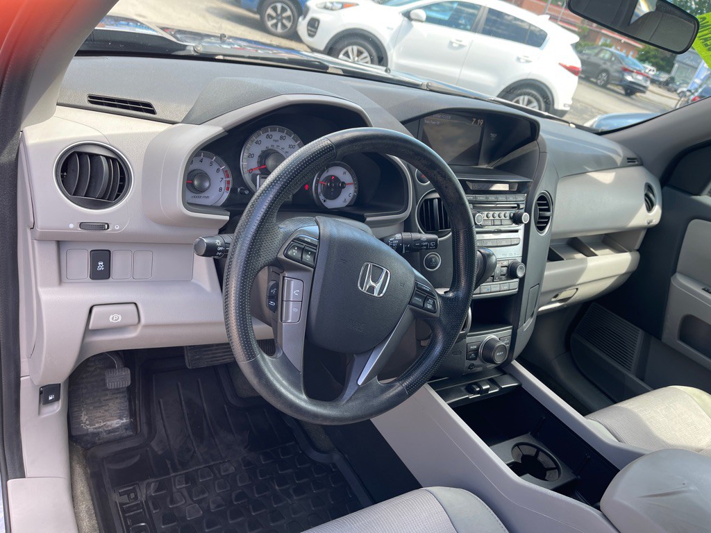 2015 Honda Pilot Image 8