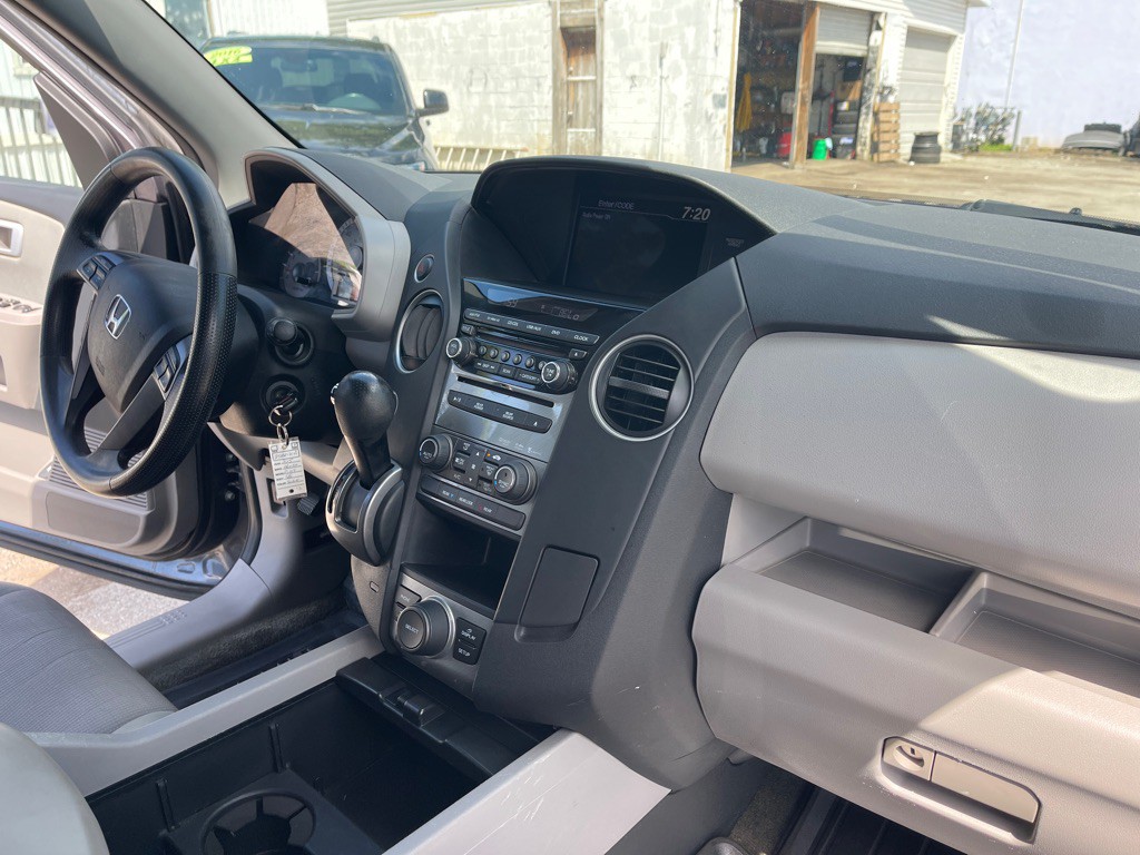 2015 Honda Pilot Image 13
