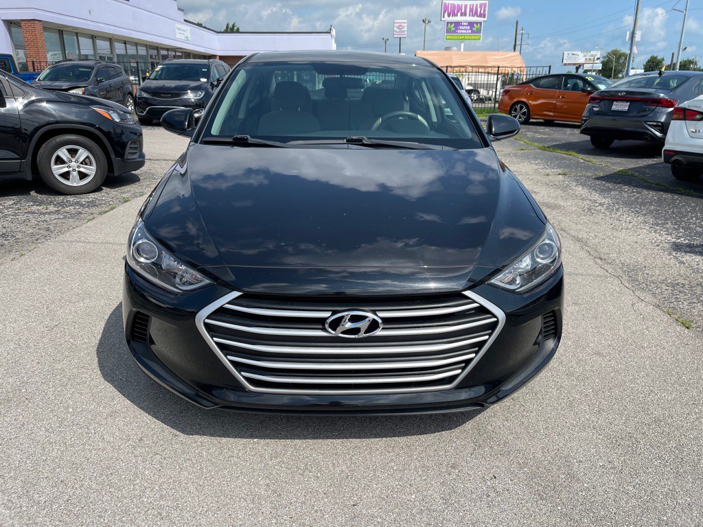 2018 Hyundai Elantra Image 2