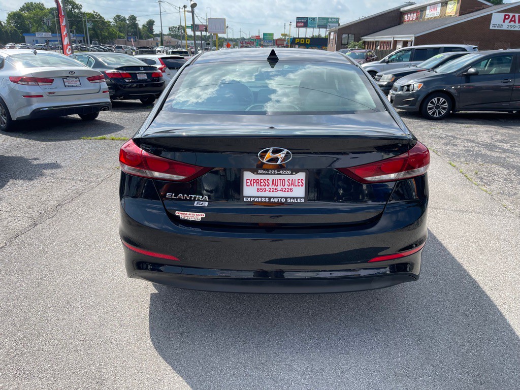 2018 Hyundai Elantra Image 5