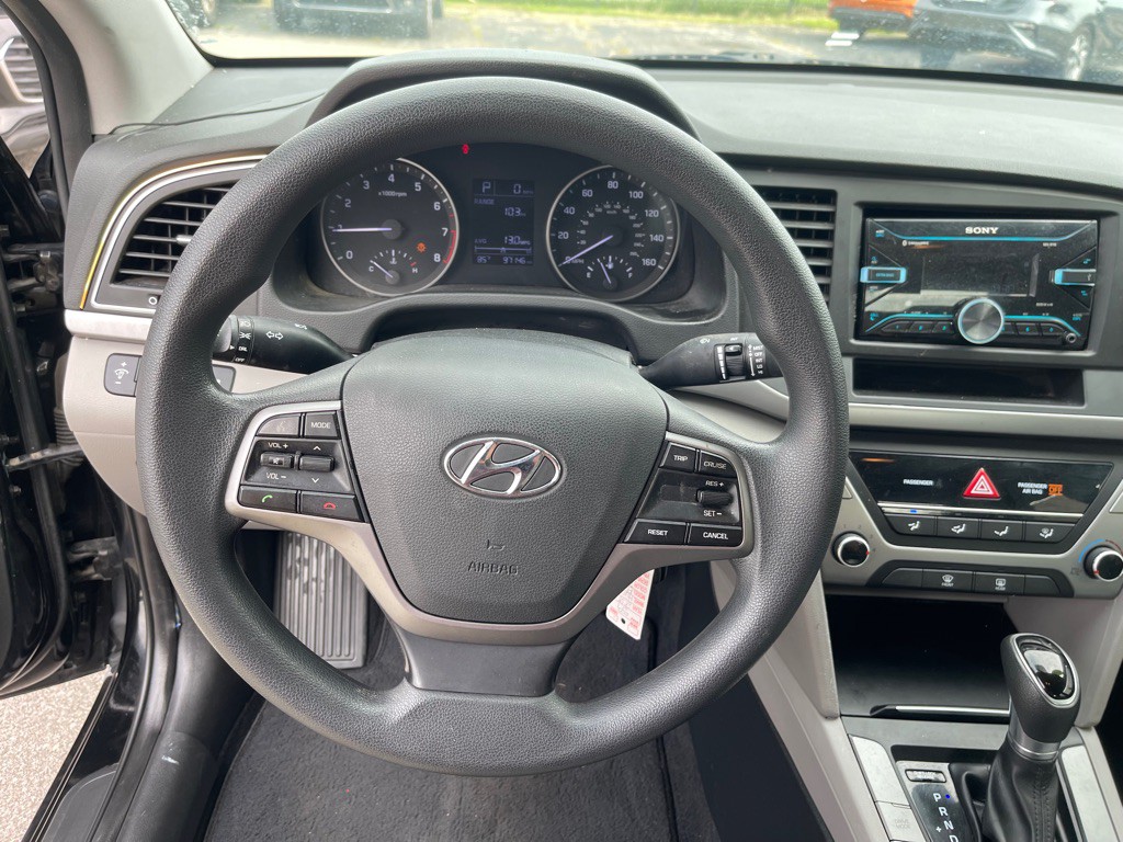 2018 Hyundai Elantra Image 11