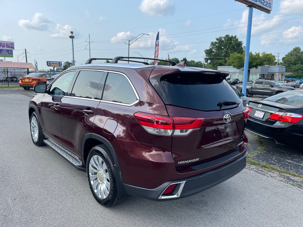 2018 Toyota Highlander Image 6