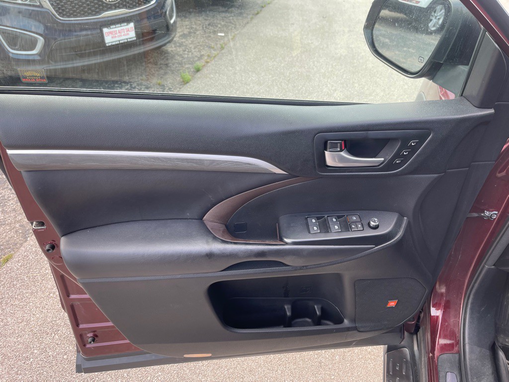 2018 Toyota Highlander Image 10