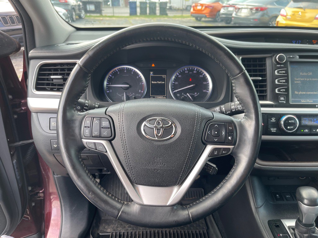 2018 Toyota Highlander Image 12