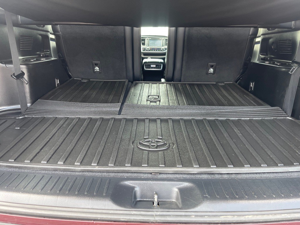 2018 Toyota Highlander Image 17