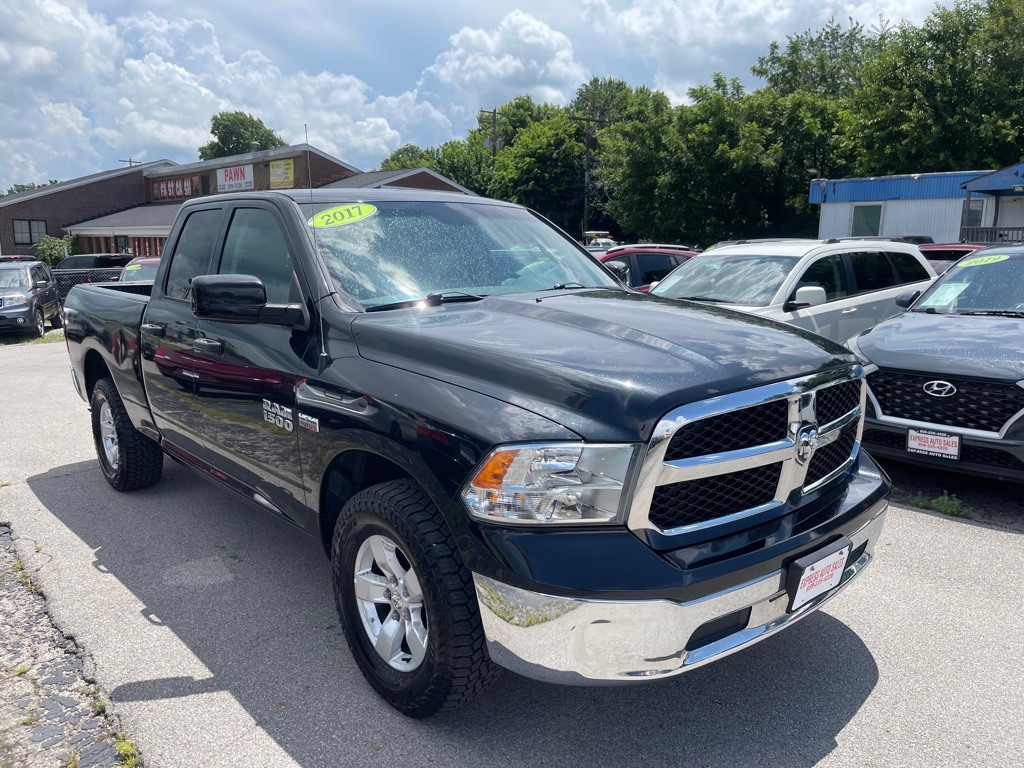 2017 RAM 1500 Image 4