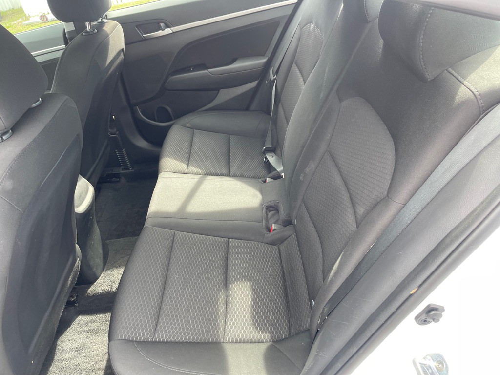 2019 Hyundai Elantra Image 14