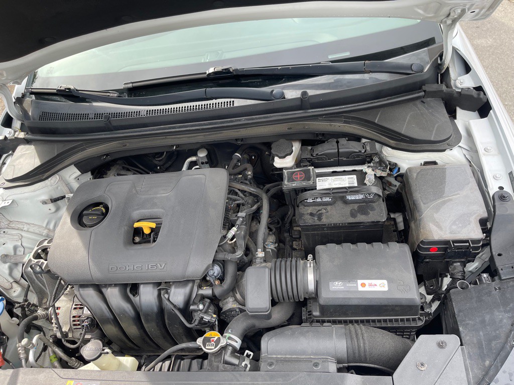 2019 Hyundai Elantra Image 15
