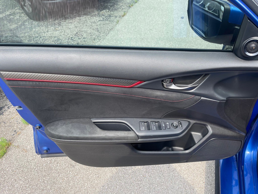 2018 Honda Civic Image 9