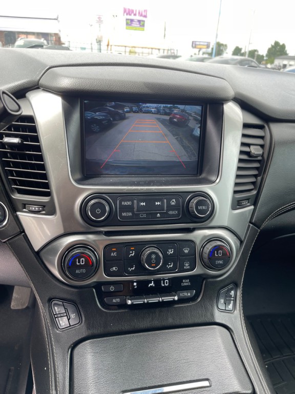 2015 Chevrolet Suburban Image 13